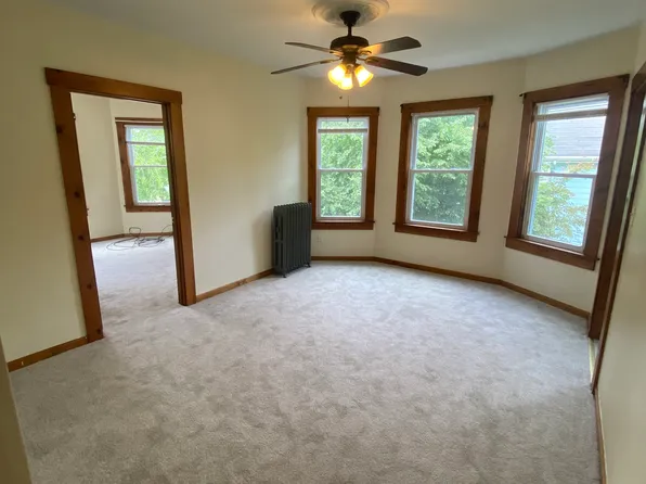 10 Lafayette St #2, Attleboro, MA 02703
