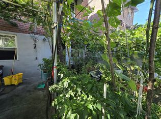 30-81 46th St #1R, Astoria, NY 11103