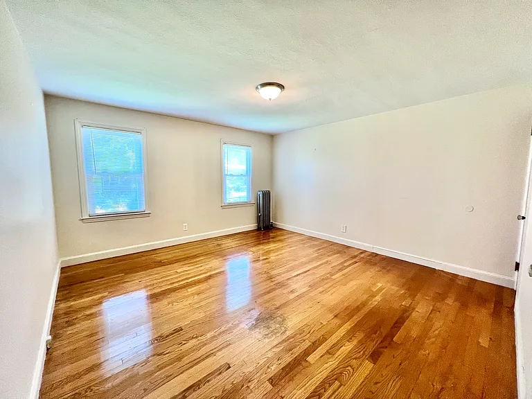 72 Lyman St #3 — Photo 10
