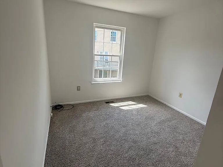 306 Hillside Ter — Photo 16