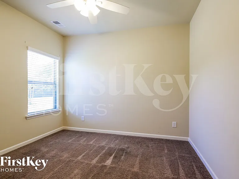 6013 Cloverfield Way — Photo 12