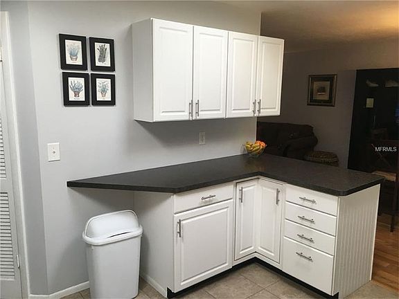 3rd image of 356 Sunnyside Dr