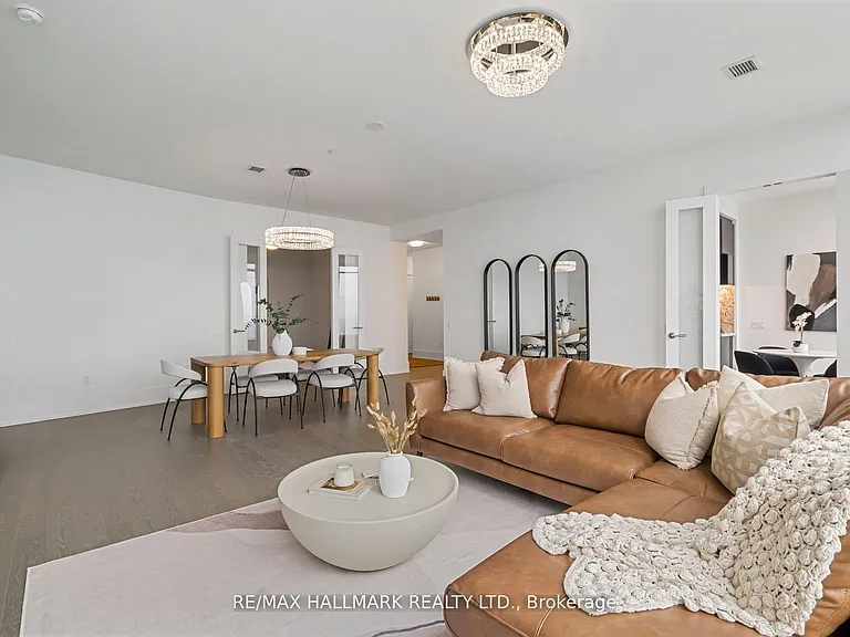 10 York St #6805 — Photo 9