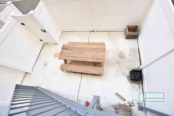 Rented by null | media 40