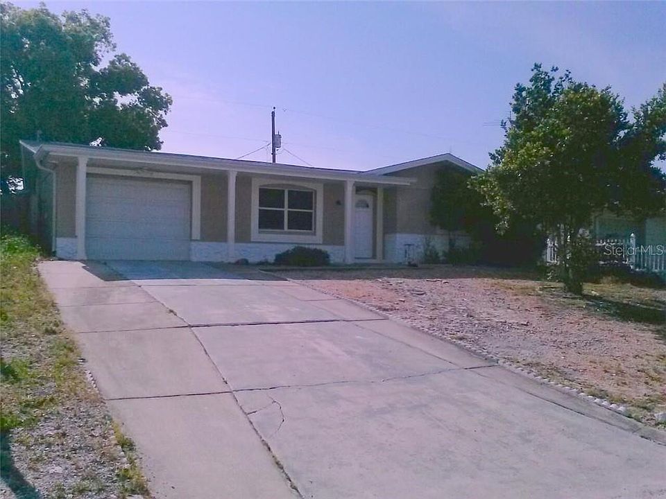 1st image of 3403 Briar Cliff Dr