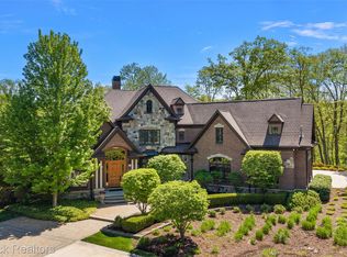 9716 Hadley Rd, Clarkston, MI 48348