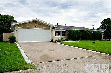 2nd image of 11359 Carissa Dr