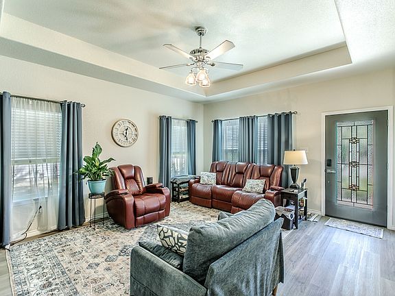 3rd image of 114 Goodwin Ln