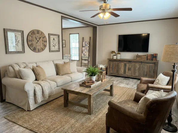 11747 Cascade Cir, Romeo, MI 48065