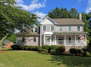 3502 Tree View Dr, Snellville, GA 30078