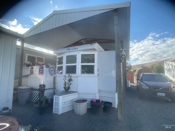 3040 Clemans Rd #8, Clarkston, WA 99403