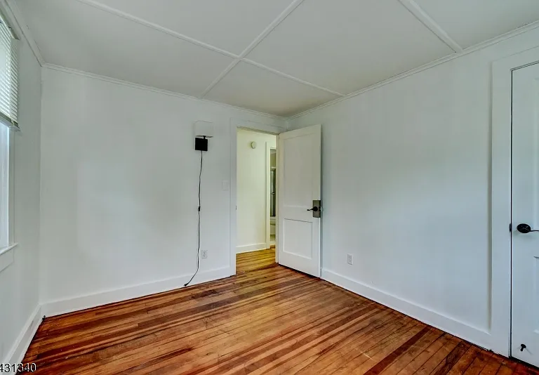 10 Lake Dr — Photo 31
