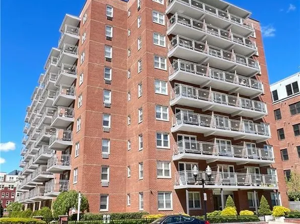 700 Summer Street #4L, Stamford, CT 06901