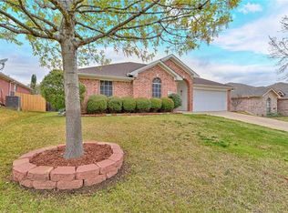 1707 Windcastle Dr, Mansfield, TX 76063