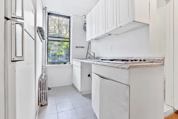 Rented by Brownstone Property Group | media 8