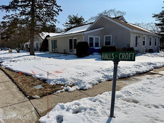 4th image of 93 Halls Croft Road #B