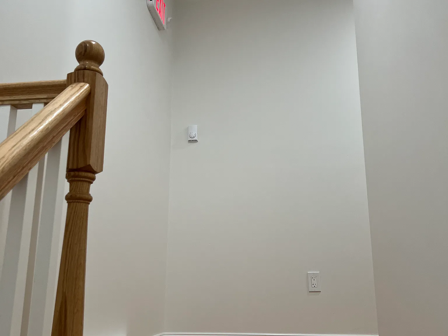 2 bed, 800 sqft, $2,000 — Photo 2