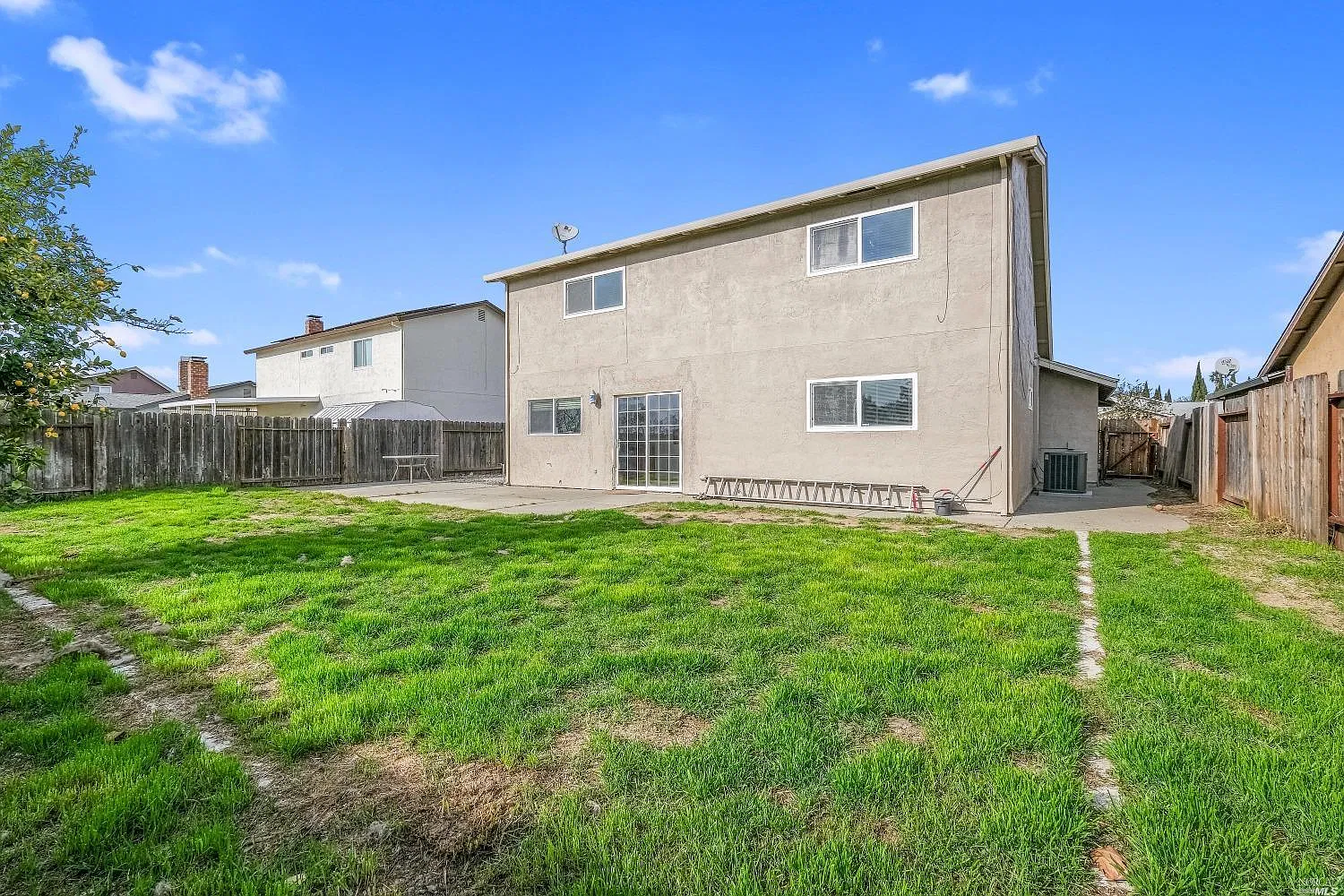 4 bed, 1446 sqft, $3,500 — Photo 3