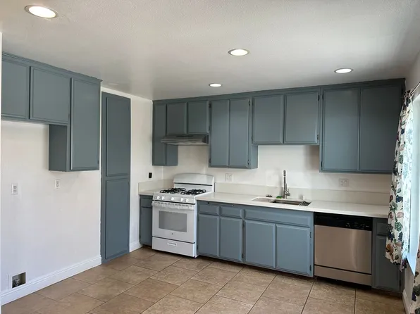 2432 S Garfield Pl, Ontario, CA 91761