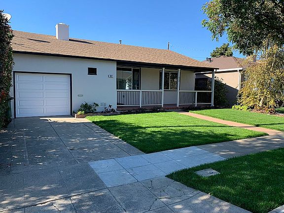 2nd image of 912 Toyon Dr
