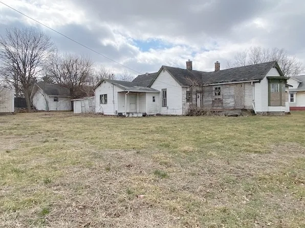 1404 Madison Ave, Charleston, IL 61920