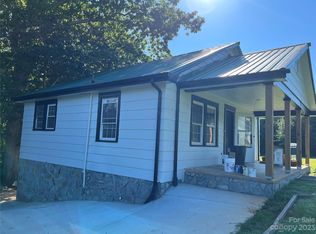 9353 Costner Rd, Hickory, NC 28602