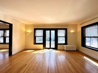 4312 N Ashland Ave #1E, Chicago, IL 60613