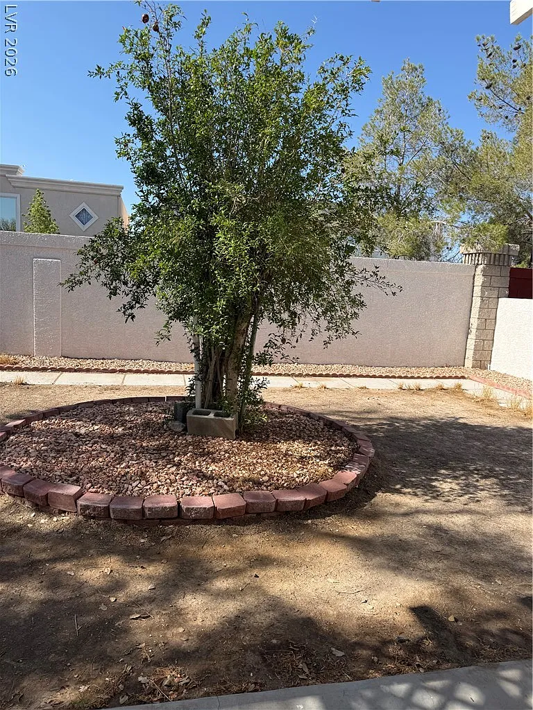 4 bed, 2.5 bath, 2232 sqft, $2,250 — Photo 4