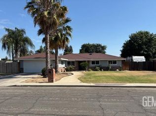 6109 Lupine Ave, Bakersfield, CA