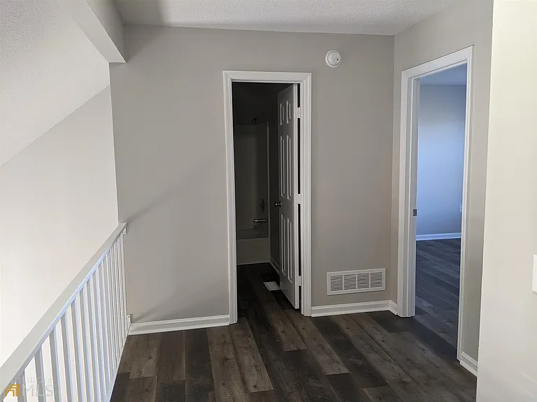 230 Lanier Dr #301 — Photo 18