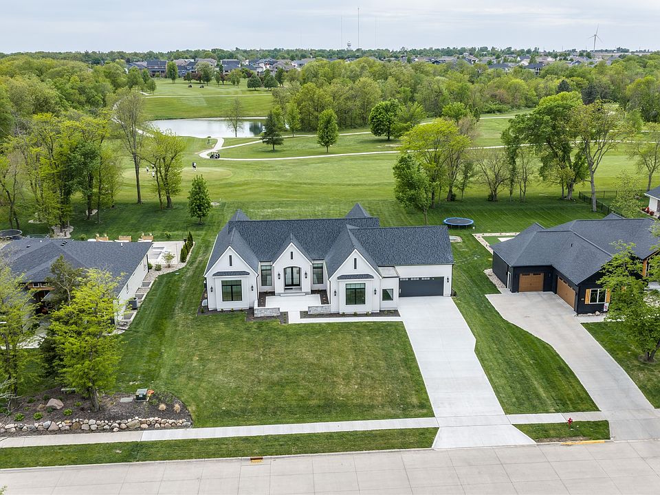 1st image of 108 Iron Dr