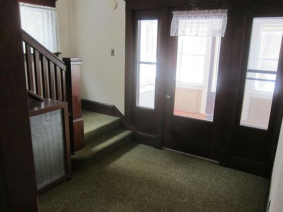 2nd image of 213 Marquette Ave