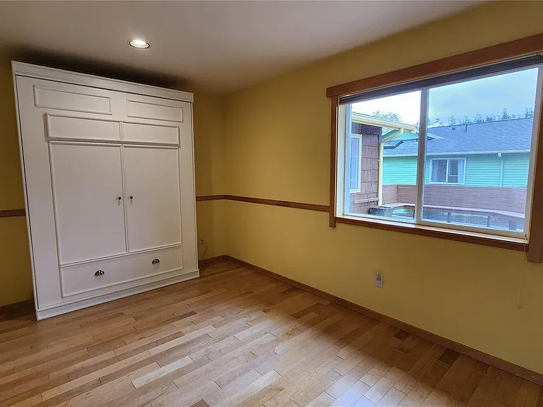 825 Brokaw Rd — Photo 18