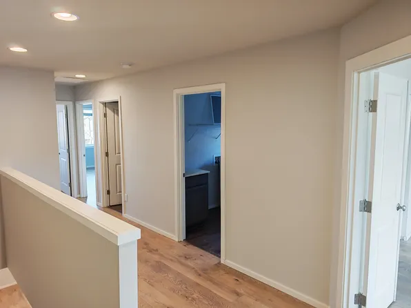 1430 E 47th St, Tacoma, WA 98404