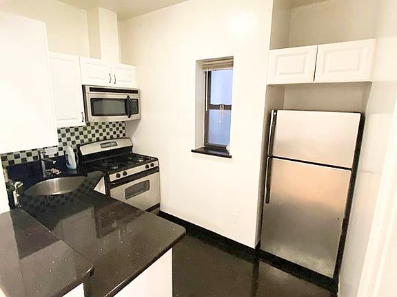 4th image of 28-34 41st St #2