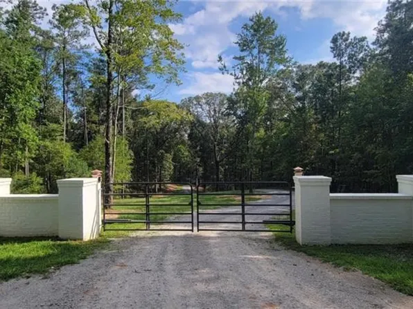 22 Vineyard Dr #4, Dallas, GA 30132