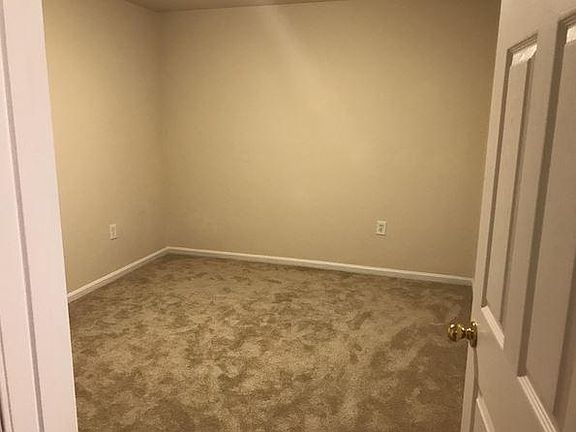 4th image of 2686 Centennial Ct #Basement
