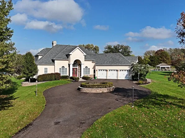 421 Green St, Sellersville, PA 18960