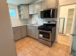 68 Welton St Floor 3, New Brunswick, NJ 08901