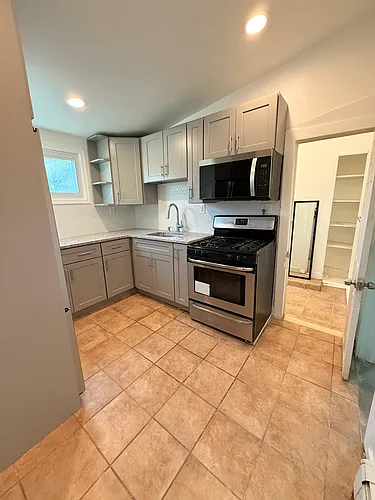 68 Welton St #3 Photo 1 68 Welton St #3 Photo 1