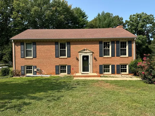 1709 Danbury Dr, Lynchburg, VA 24502