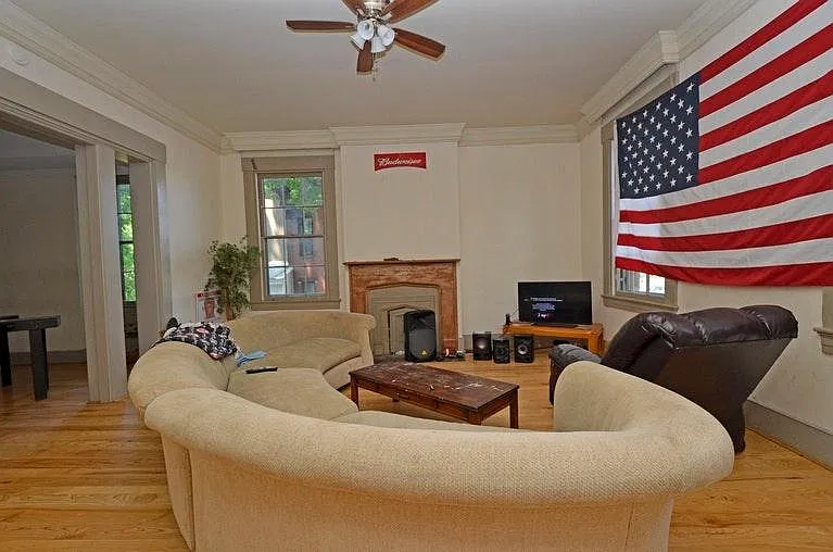 6 bed, 3800 sqft, $3,750 — Photo 4