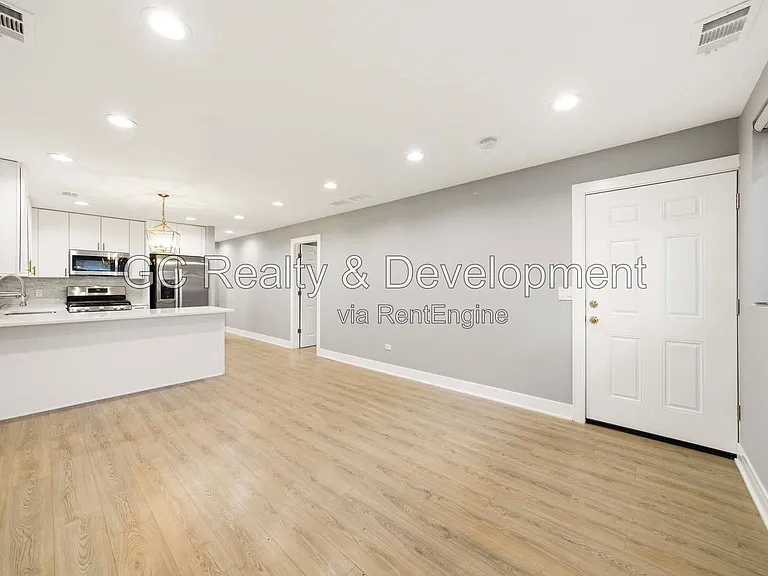 27W180 Cooley Ave #1 — Photo 3