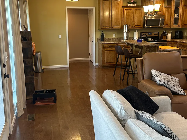 4751 Ellen Cir — Photo 10