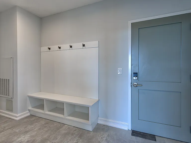 The Elliott Apartments — Photo 23