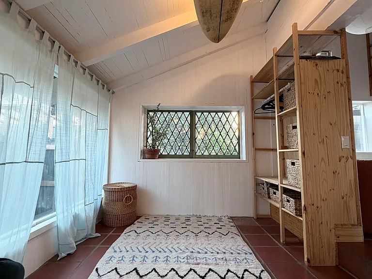 148 N Catalina St — Photo 4