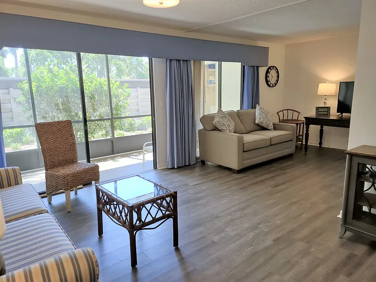 650 Bird Bay Dr E #105 — Photo 9
