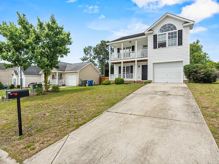 143 Allans Mill Dr — Photo 2