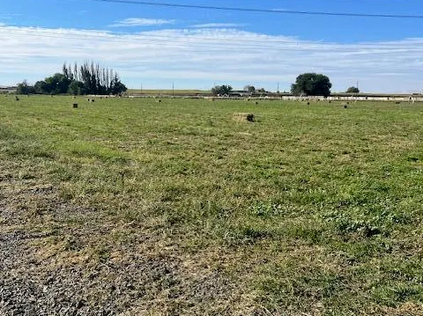 240 Hornby Rd, Grandview, WA 98930