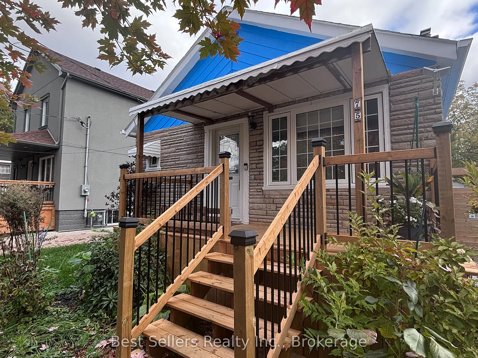 2 bed, $2,700 — Photo 1
